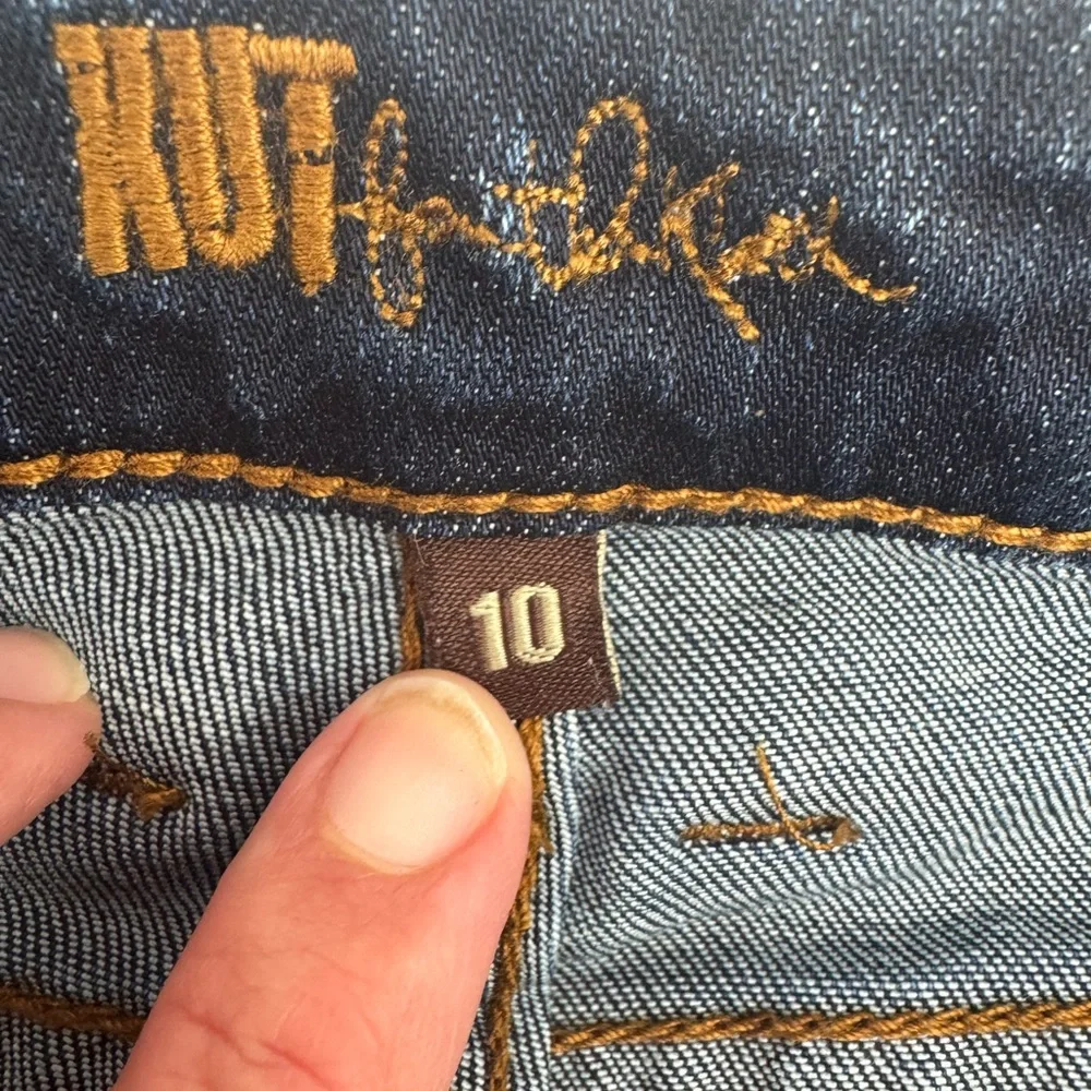 Kut from the Kloth Women’s Catherine dark blue jeans size 10 - Picture 8 of 8